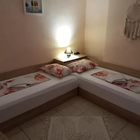 семейство маврови Къща за гости Резово