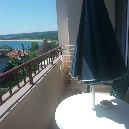 Къща за гости семейство маврови Резово