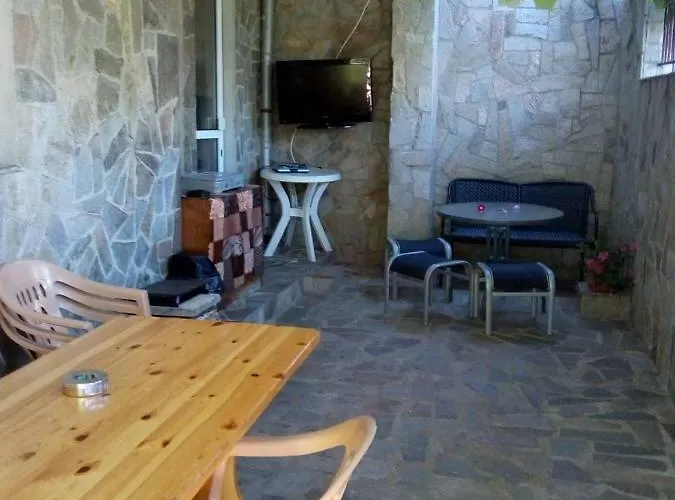 семейство маврови 3* Rezovo