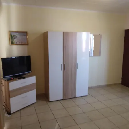 семейство маврови Guest house