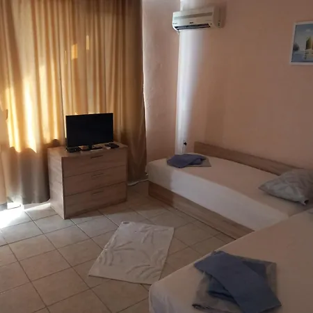 семейство маврови Guest house Rezovo