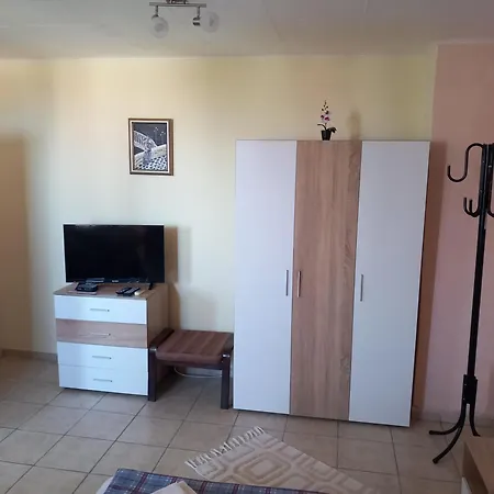 Pensiune семейство маврови