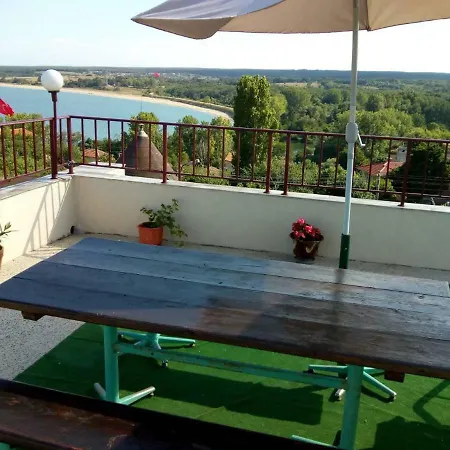 Guest house семейство маврови 3*