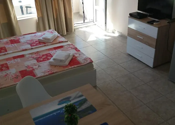 семейство маврови Casa de hóspedes