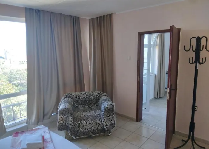 семейство маврови Guest house Rezovo